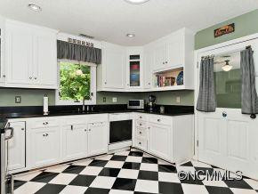 715 Laurel Ave. - Photo 12