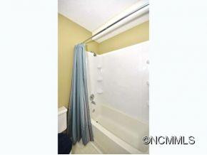 10 WESTMINSTER DRIVE - Photo 13
