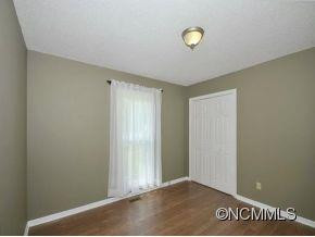 10 WESTMINSTER DRIVE - Photo 17
