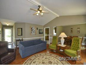 10 WESTMINSTER DRIVE - Photo 10