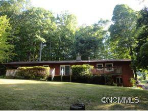 40 Hidden Lake Dr
