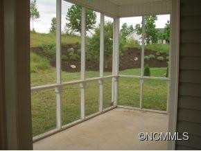 324 Pole Barn - Photo 18
