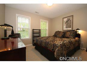 208 Riverbirch Drive - Photo 10