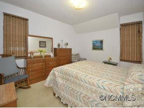 5 CAROLEWOOD - Photo 11