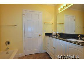 219 Northfield Court - Photo 10