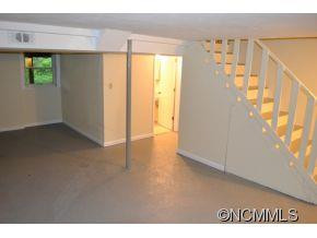242 Brooklyn Lane - Photo 13