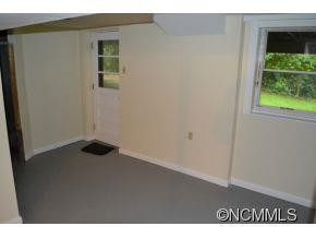 242 Brooklyn Lane - Photo 14