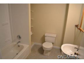 242 Brooklyn Lane - Photo 15