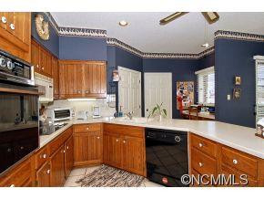 400 Charlotte Street #402 - Photo 5