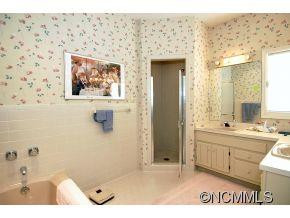 400 Charlotte Street #402 - Photo 9
