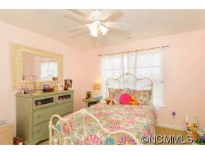 8 Dansford Lane - Photo 17