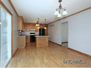 27 Eden Glen Road - Photo 3