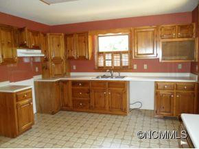 28 Spring Lane - Photo 4