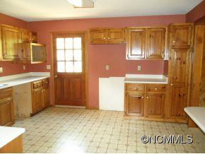 28 Spring Lane - Photo 5