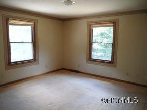 28 Spring Lane - Photo 8