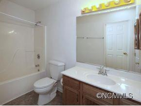 25 SPRING HOLLOW CR - Photo 12