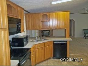 172 Danielle Drive - Photo 4