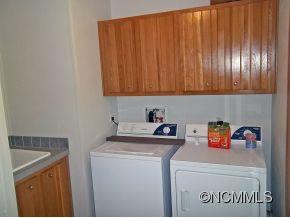 172 Danielle Drive - Photo 5