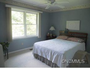 211 HAYWOOD KNOLLS DRIVE - Photo 12