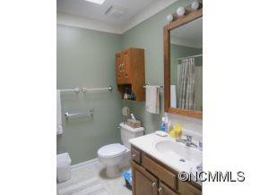 211 HAYWOOD KNOLLS DRIVE - Photo 14