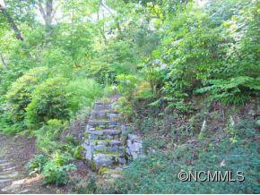 211 HAYWOOD KNOLLS DRIVE - Photo 21