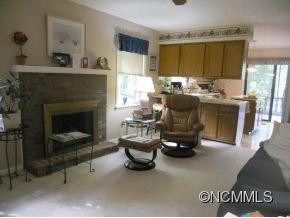 211 HAYWOOD KNOLLS DRIVE - Photo 8