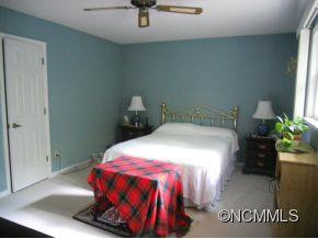 211 HAYWOOD KNOLLS DRIVE - Photo 10