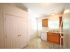 8A Krista Circle - Photo 7