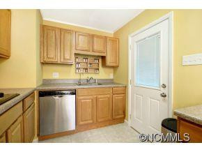 162 Davenport Road - Photo 15