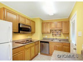 162 Davenport Road - Photo 5