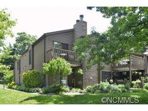 6 RAVENCROFT LANE - Photo 2