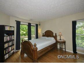 6 RAVENCROFT LANE - Photo 9