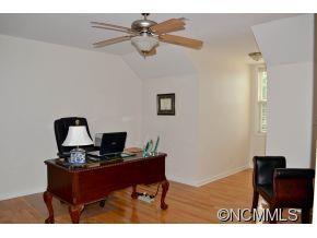 111 Carriage Station - Photo 12