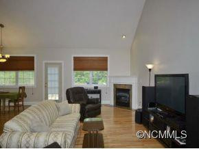 21 WINTERHILL ROAD - Photo 4