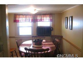 141 W Hall Heights - Photo 6