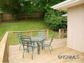 75 CAMELOT DRIVE - Photo 2