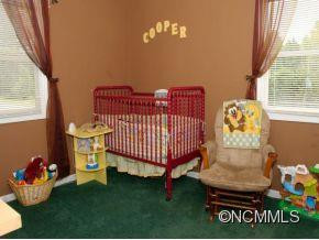 75 CAMELOT DRIVE - Photo 12