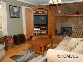 75 CAMELOT DRIVE - Photo 6