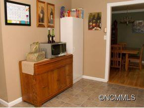 75 CAMELOT DRIVE - Photo 9