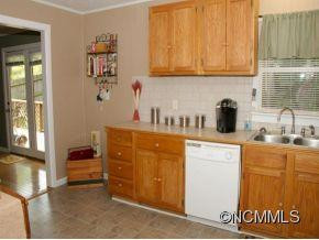75 CAMELOT DRIVE - Photo 10
