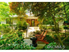 4 Caledonia Road - Photo 2