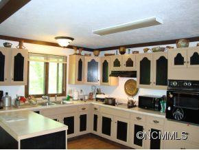 209 Woods End - Photo 6