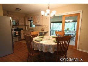 214 Eastwood Ave - Photo 4