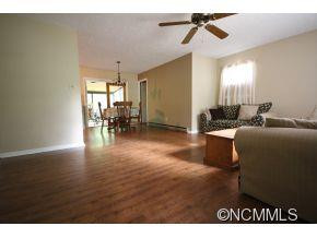 214 Eastwood Ave - Photo 5