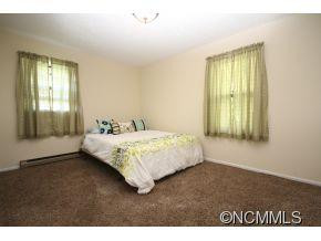 214 Eastwood Ave - Photo 8