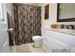 214 Eastwood Ave - Photo 10