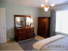 239 Castle Creek Drive - Photo 14