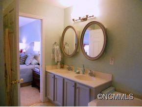 239 Castle Creek Drive - Photo 15