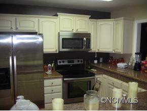 29 Hilldale - Photo 4