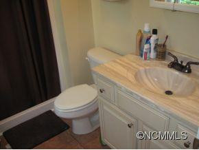 29 Hilldale - Photo 6